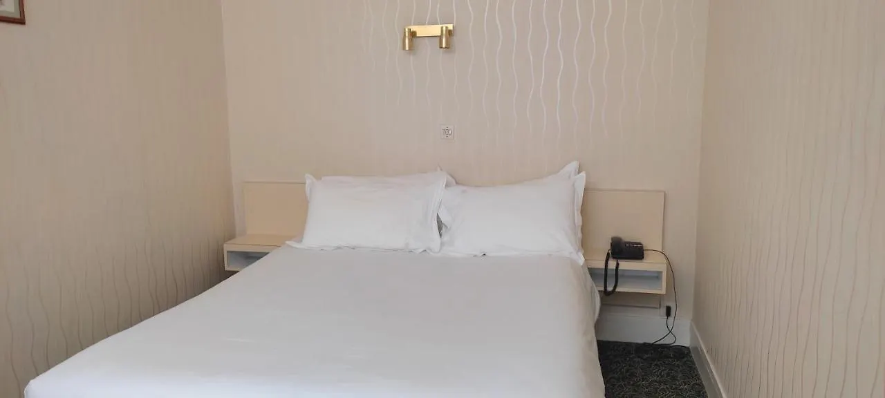 *** Hotel Grand Hôtel du Havre Paris França